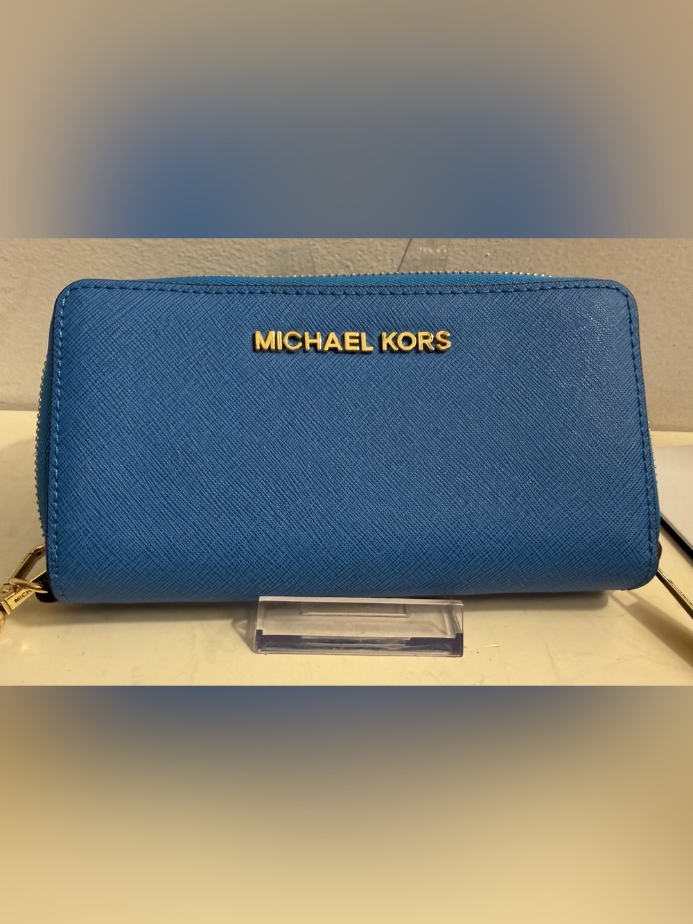 Michael Kors Jet Set Saffiano Leather wristlet/wallet.